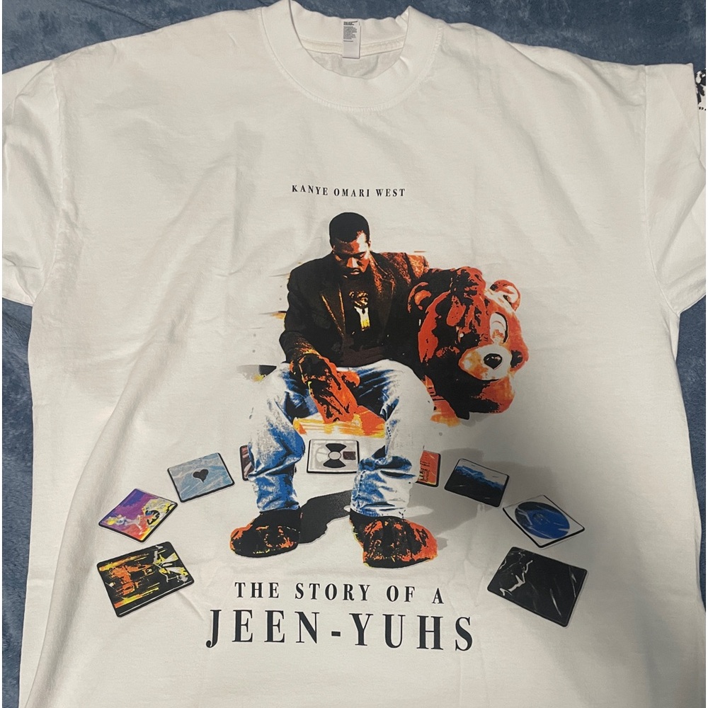 Kanye west Tee size XL